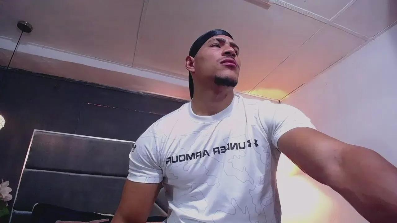 Offline teddyfit_19cm on Cam4