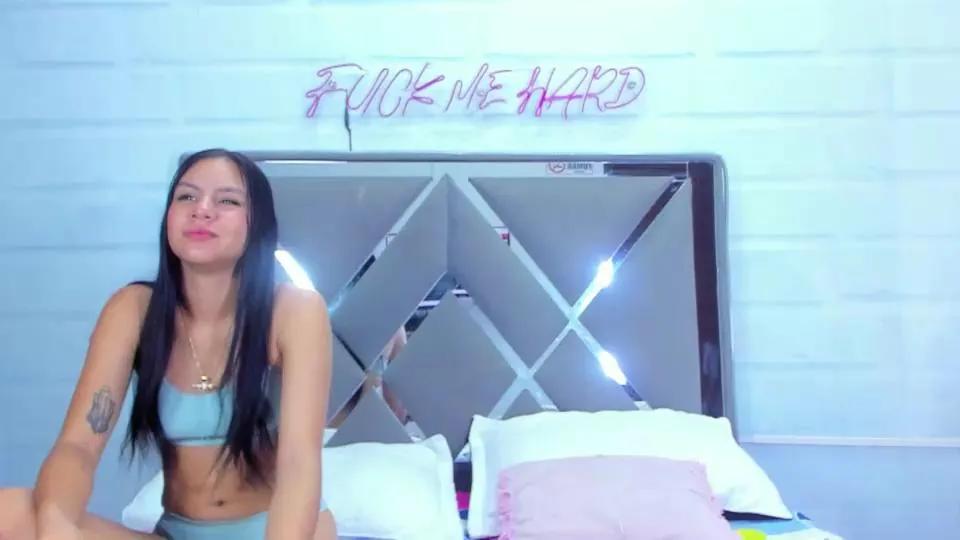 Freechat TeenLustLive on Cam4