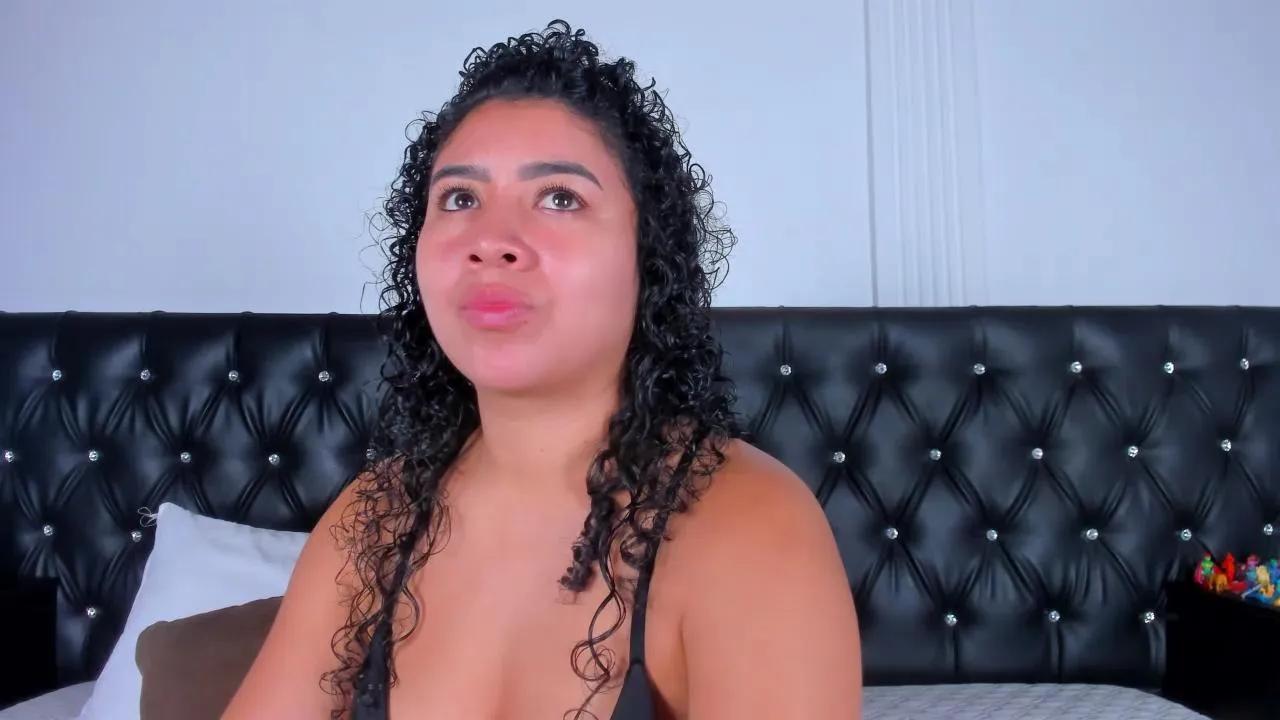 Offline thara24 on Cam4