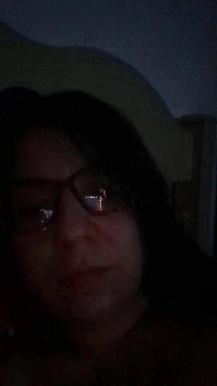 Offline thaynnaxxx on Cam4