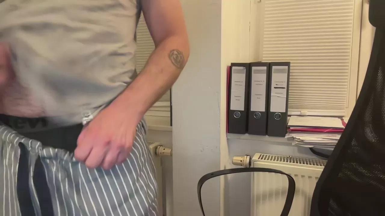 Offline tktwo on Cam4