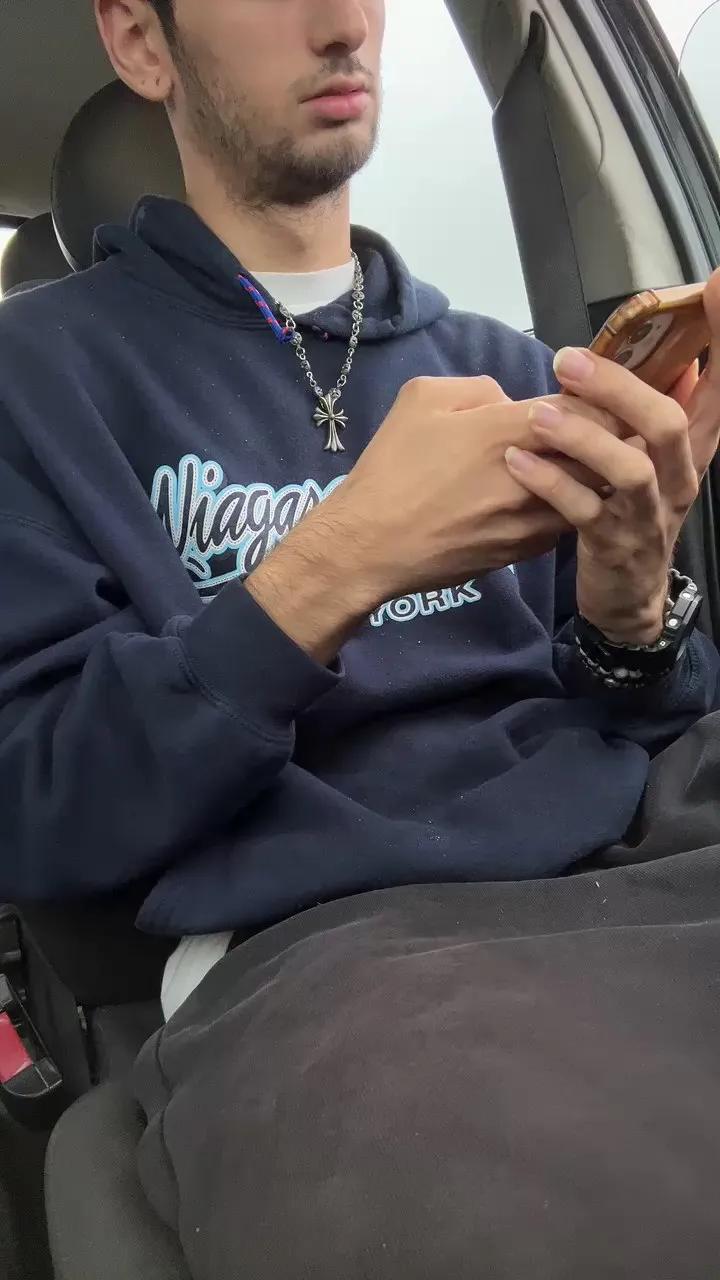 Offline Tony20cc on Cam4