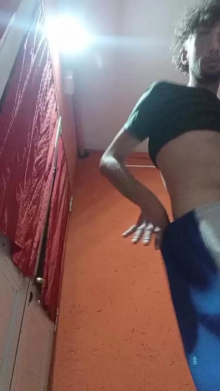 TurrixHotFiree on Cam4 