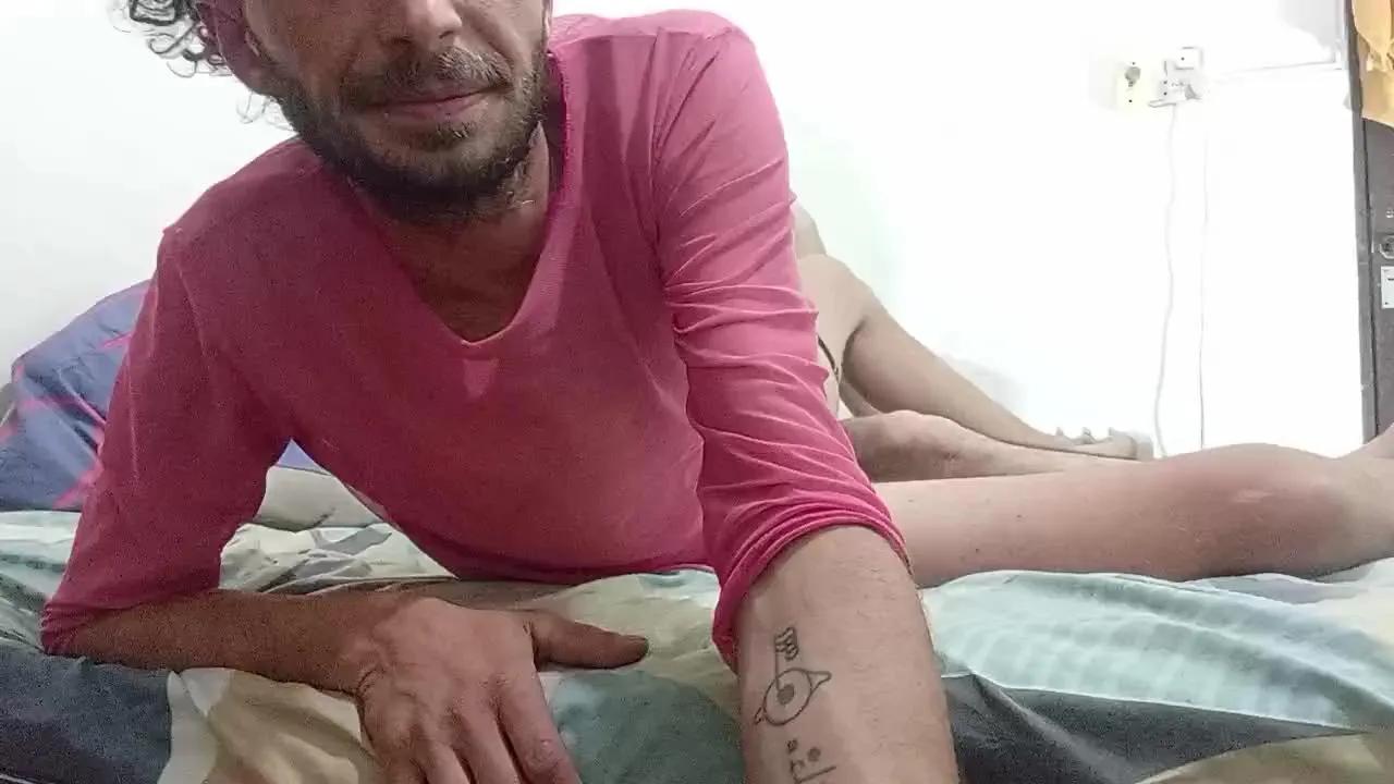 TurrixHotFiree on Cam4 