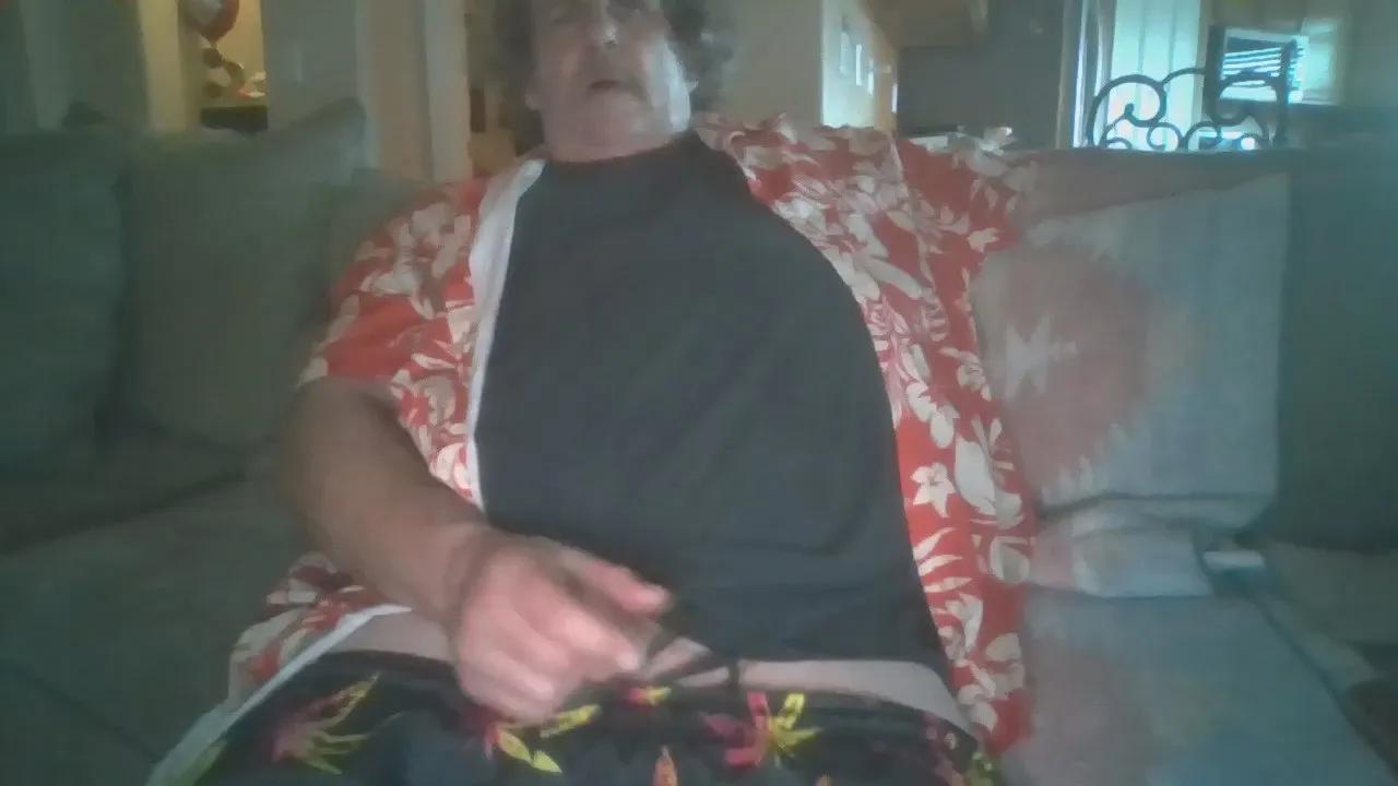 Offline twistedsteel69 on Cam4