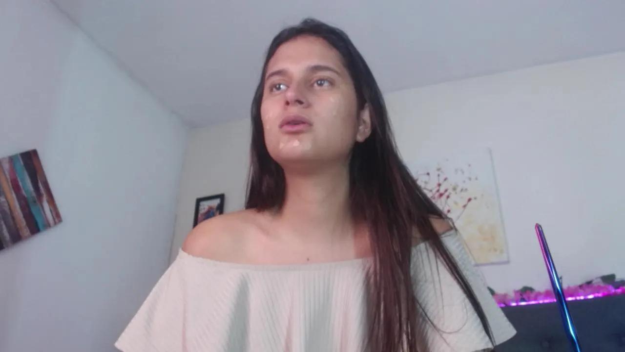 Offline valentiny_villa on Cam4