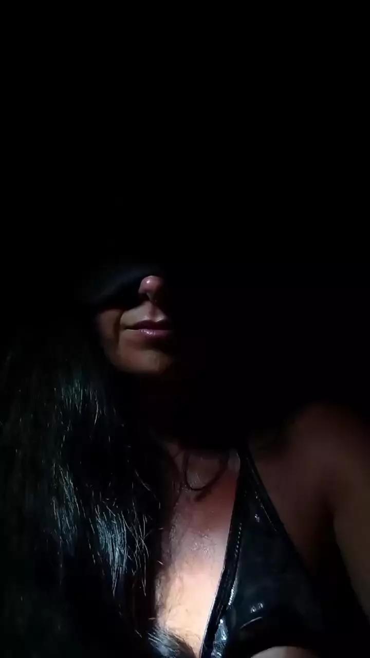 Offline vanessa583 on Cam4