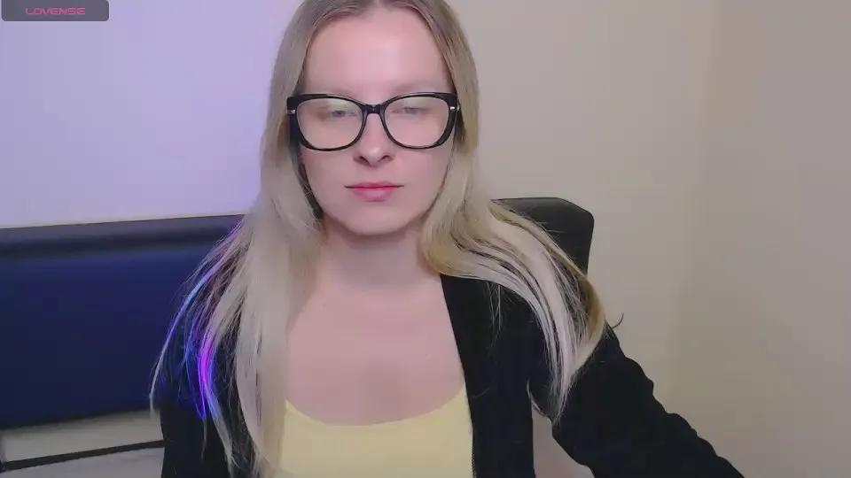 Offline VanillaX_ on Cam4