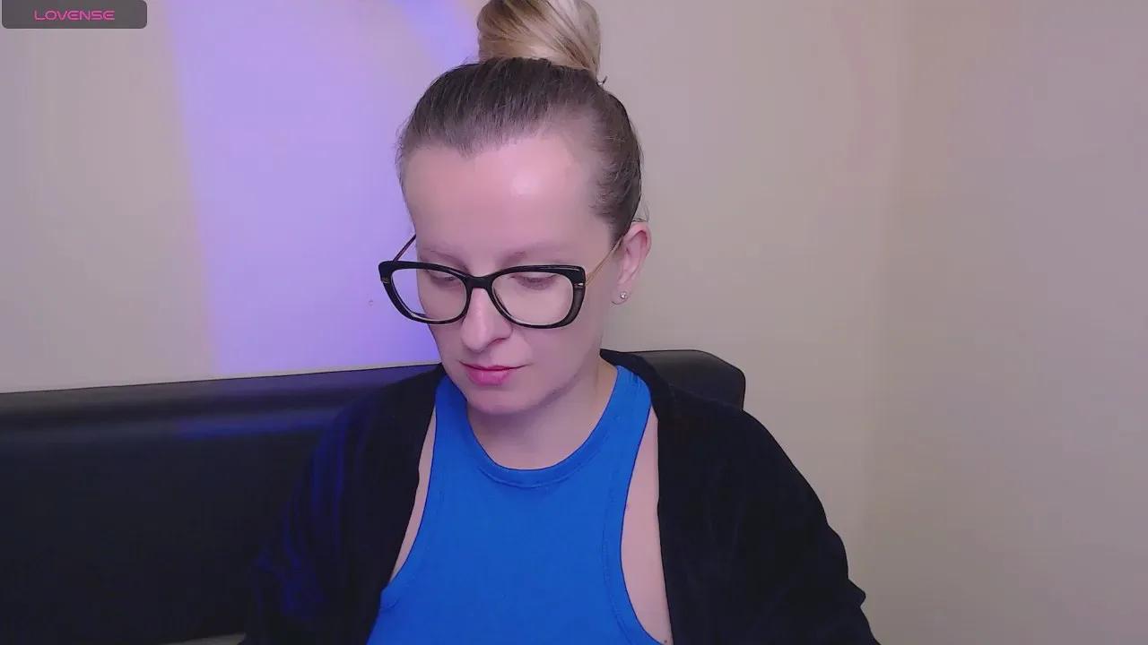 Offline VanillaX_ on Cam4