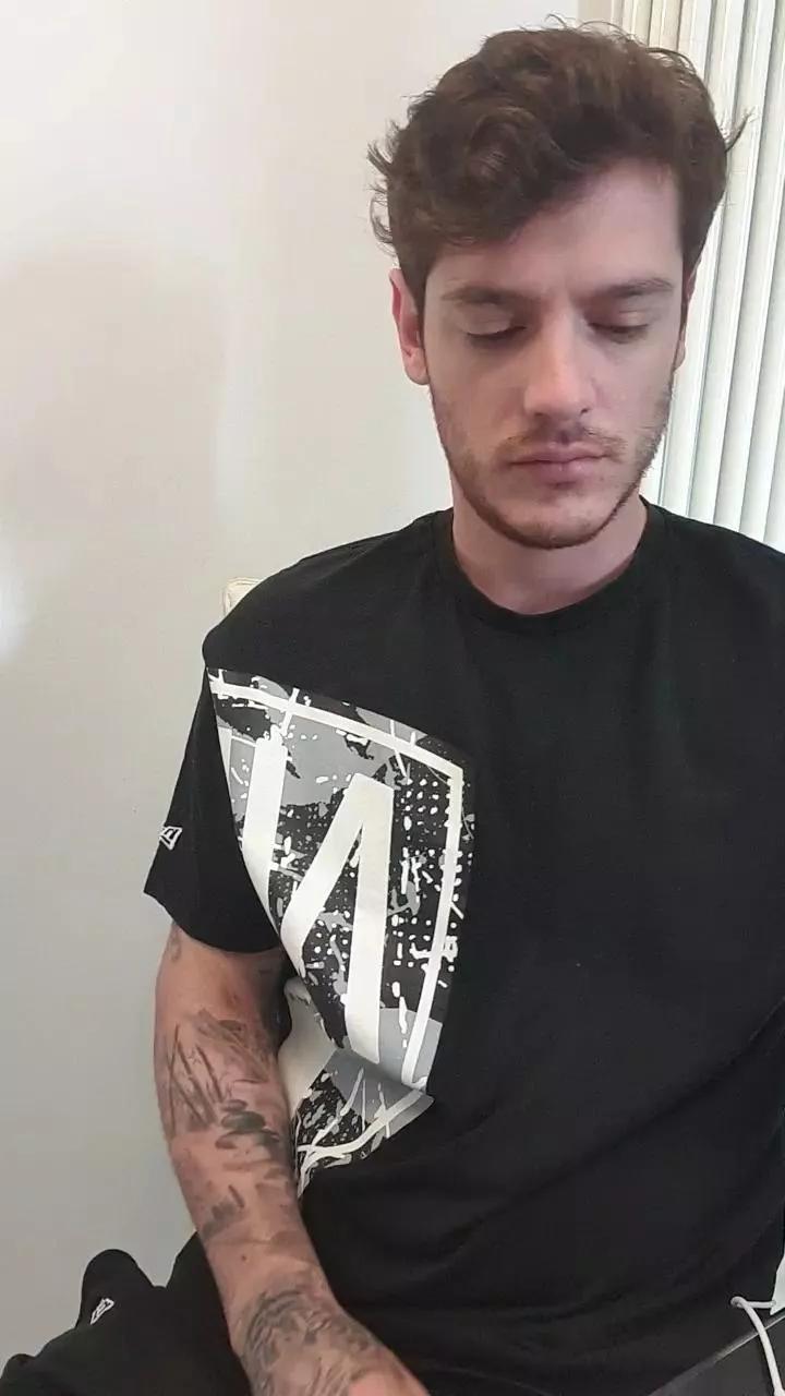 Offline WetDream20 on Cam4