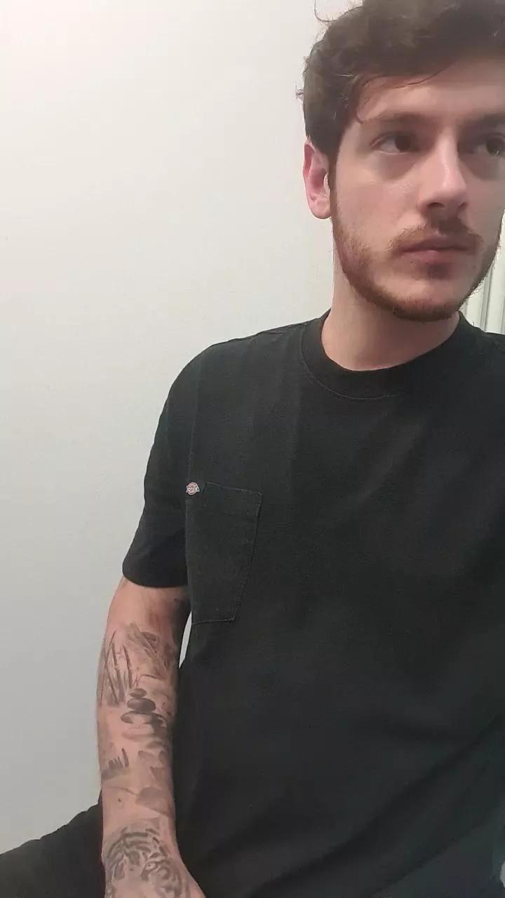 Offline WetDream20 on Cam4