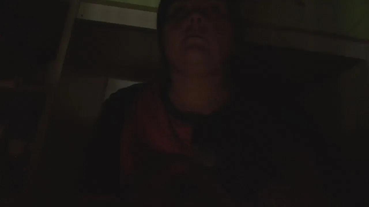 Offline Whitepussysabry on Cam4