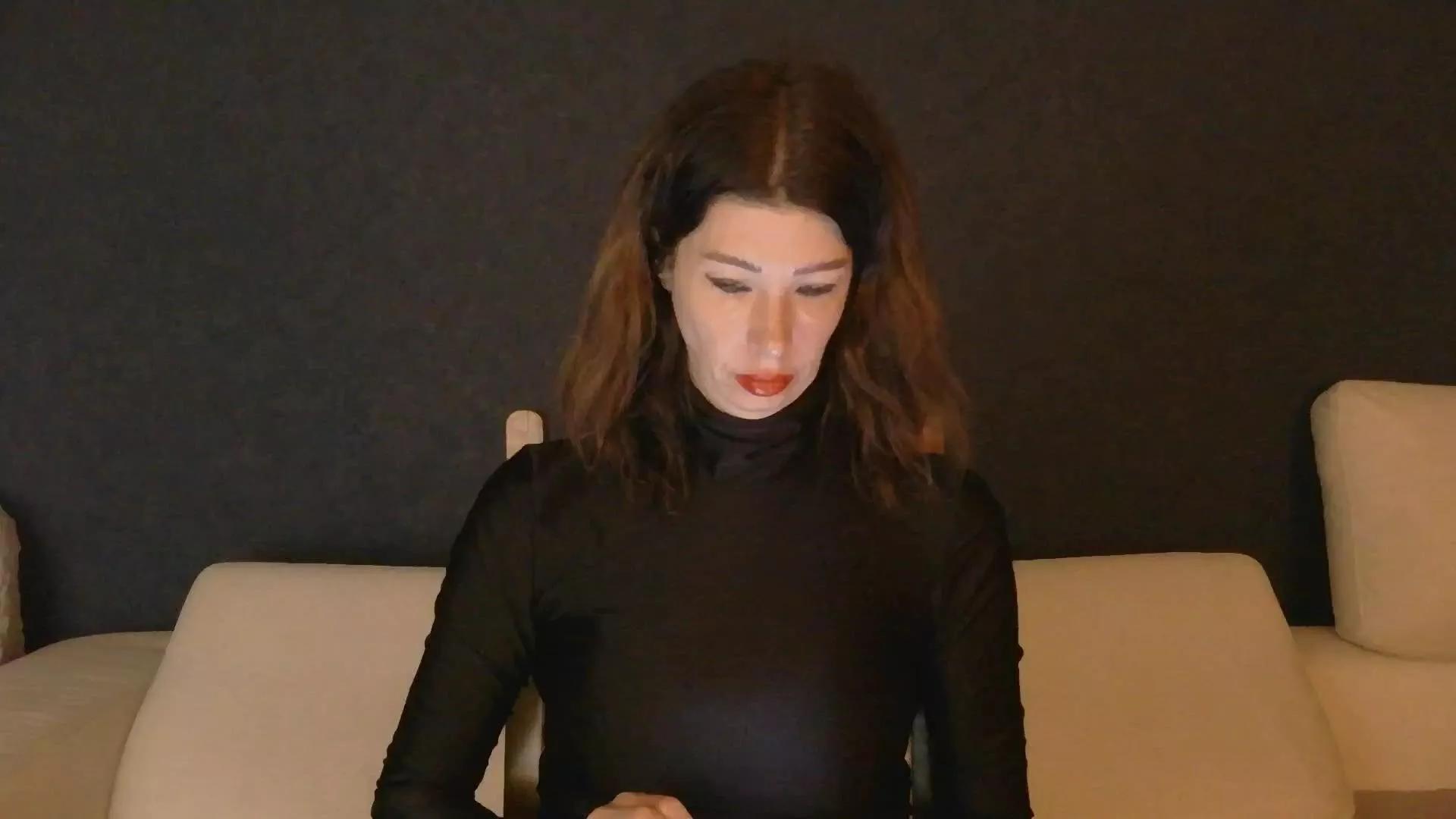 Offline Whitequeen88 on Cam4