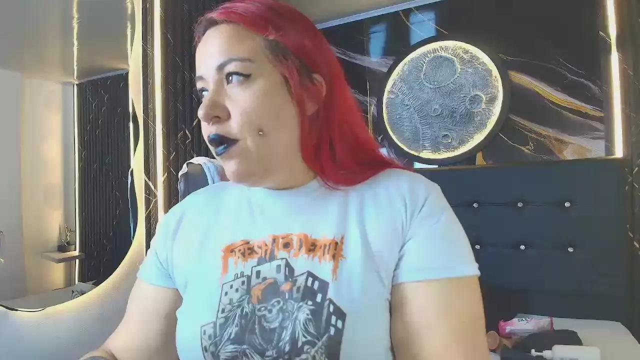 Offline Witch_Scarlet2 on Cam4