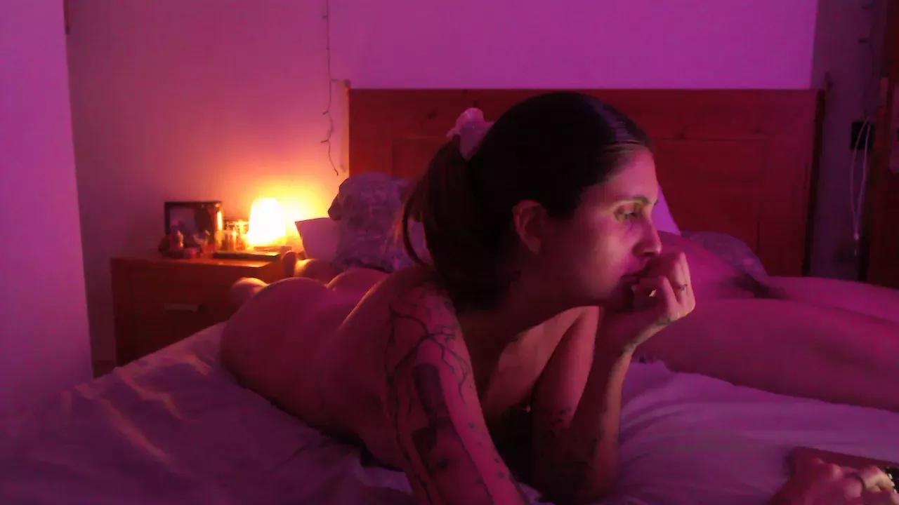 Offline xesfinge on Cam4