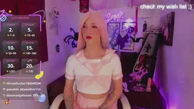 Offline YakiTai on Cam4