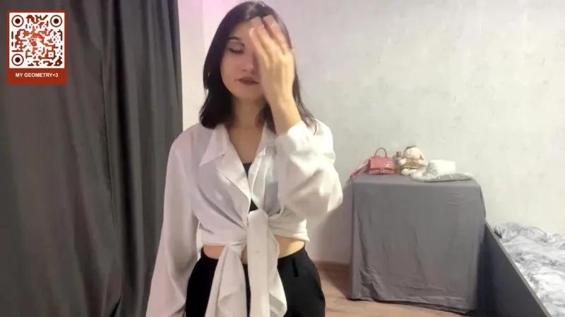 Offline YettaStengel on Cam4