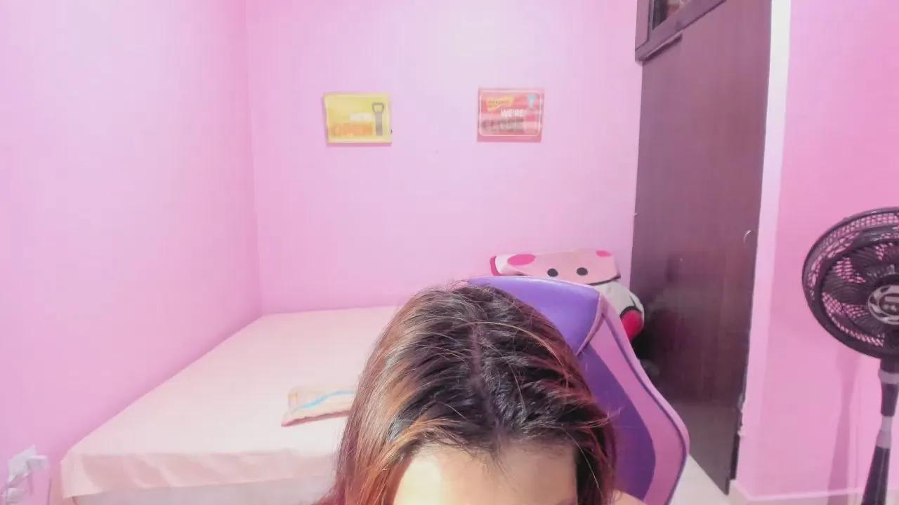 Offline YHEVENIA_DIRTY on Cam4