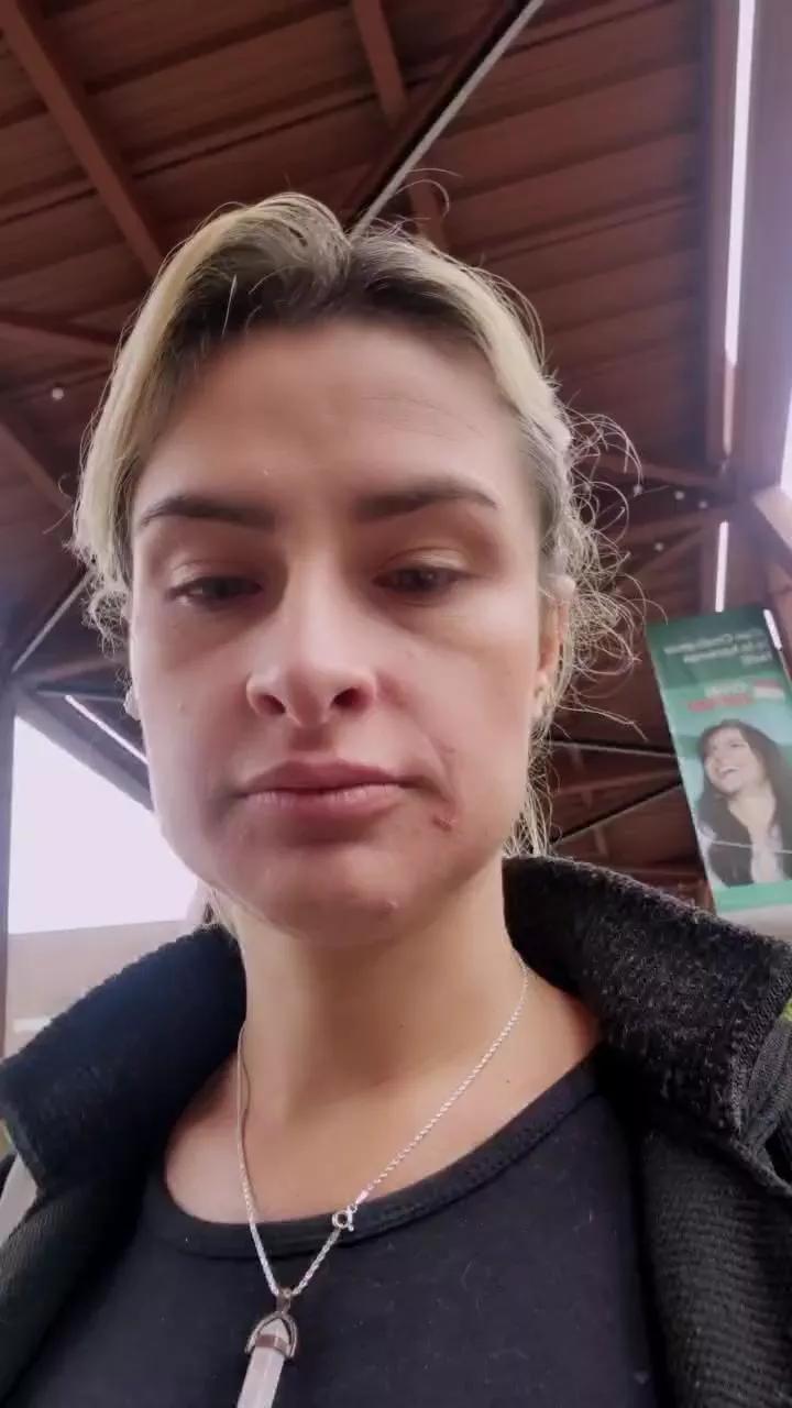 Offline Youlittlestar28 on Cam4