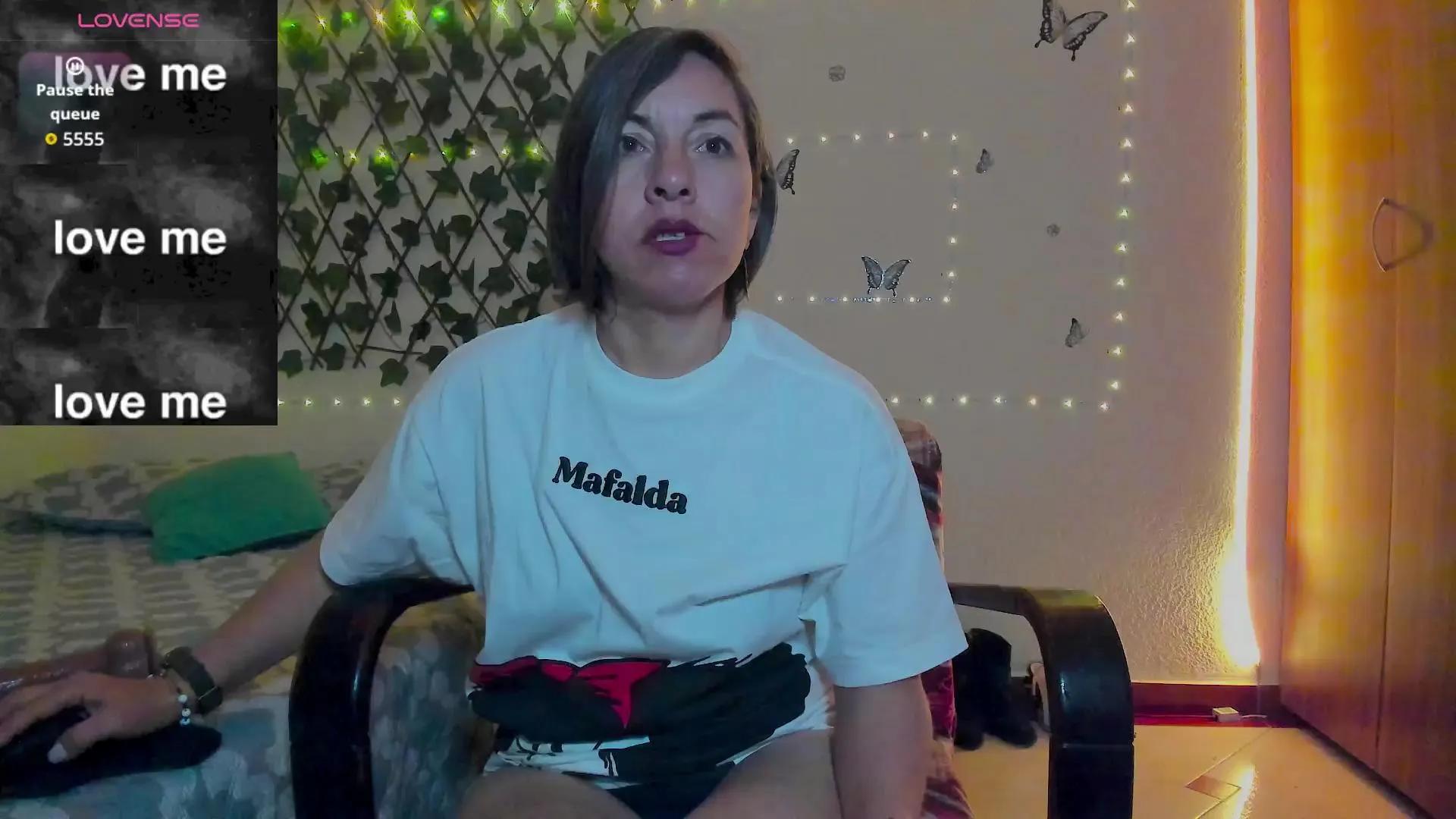 Offline your_hot_wolf on Cam4