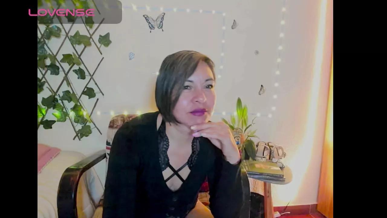 Offline your_hot_wolf on Cam4