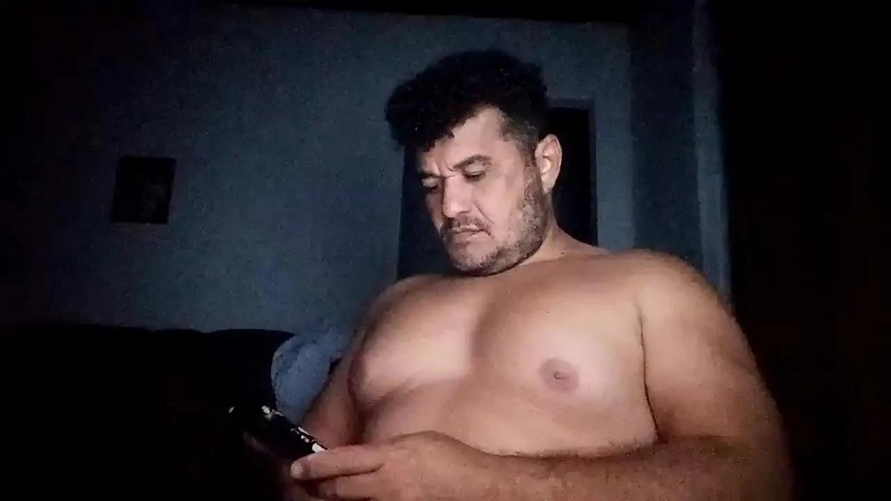 Offline zepica7 on Cam4