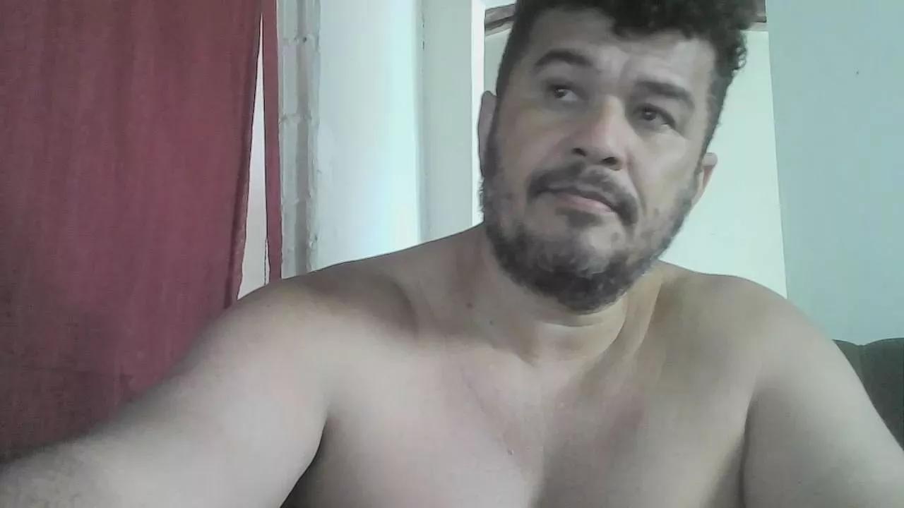 Offline zepica7 on Cam4