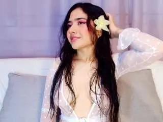 adaara-johnson on CamSoda 