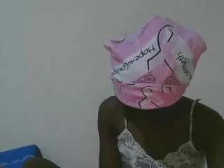 Offline afri-queen on CamSoda