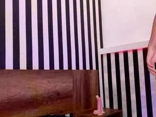 Offline ahri-rose on CamSoda