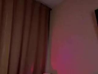 Freechat ainsleycordner on CamSoda