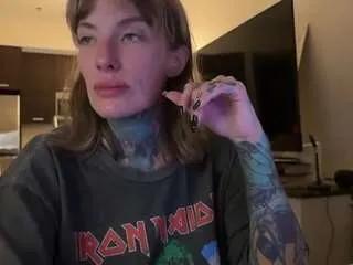 Offline airgead on CamSoda