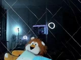 Offline alahia-rivera on CamSoda