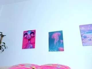 Offline alana-111 on CamSoda