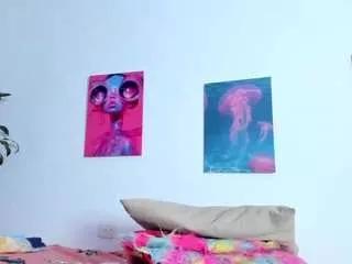 Offline alana-111 on CamSoda