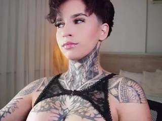 Offline alicee-love on CamSoda