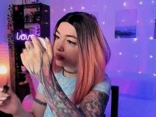 Offline alliemagic on CamSoda