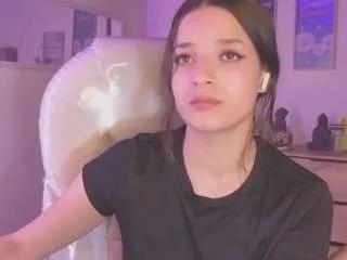 Offline amaia-daniells on CamSoda