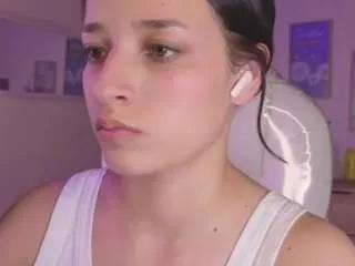 Offline amaia-daniells on CamSoda