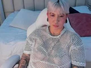 Offline amyhouse on CamSoda