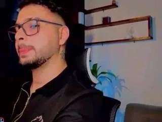 Offline andrew-brownn on CamSoda