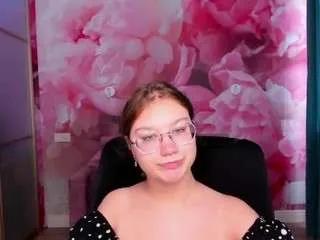 Offline angelinalow on CamSoda