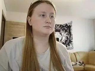 Offline anikalipps on CamSoda