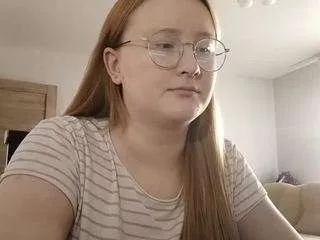 Offline anikalipps on CamSoda