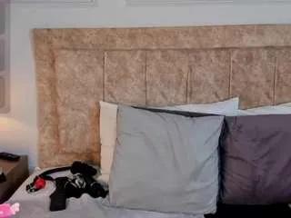 Offline anna-gabor on CamSoda