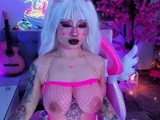 Offline annalyynn on CamSoda