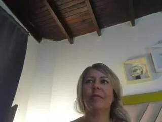 Offline arianaspate on CamSoda