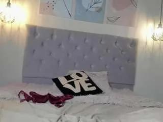 Offline atenajb on CamSoda