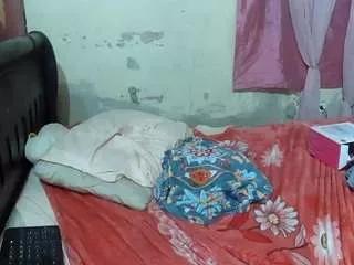 Offline babsy-squirt on CamSoda