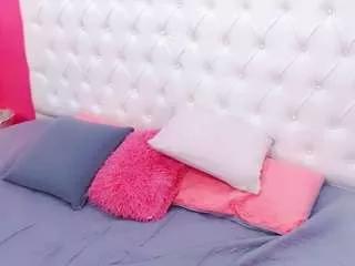 Offline babyalejaa on CamSoda